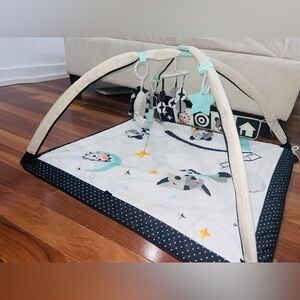 Tiny Love Black & White Gymini Infant Activity Play Mat ,